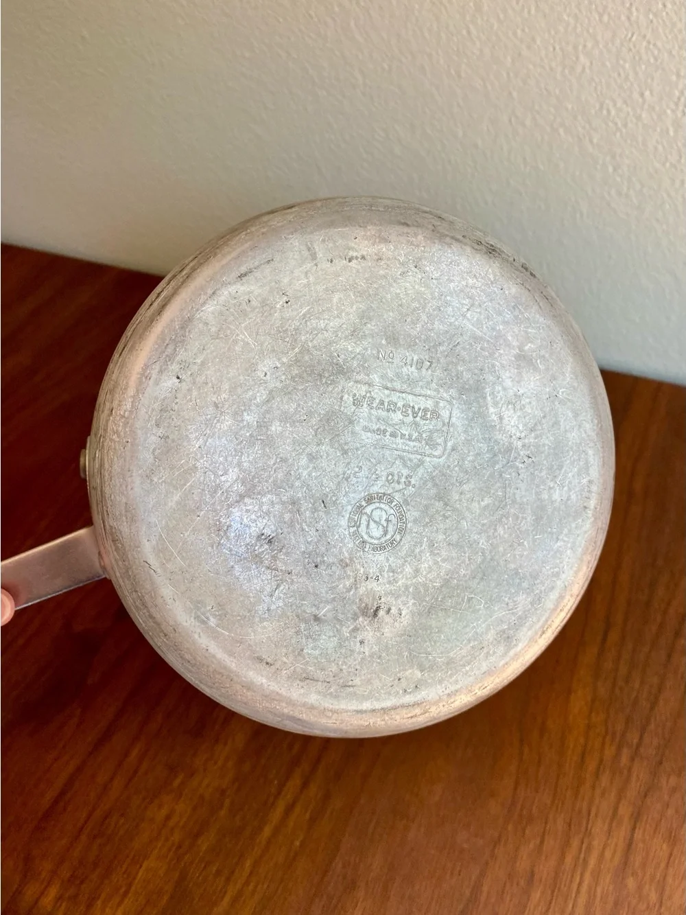 Vintage Wear-Ever 2 1/2 qt. Saucepan 4107